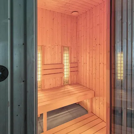 Beautiful In With Sauna Apartmán